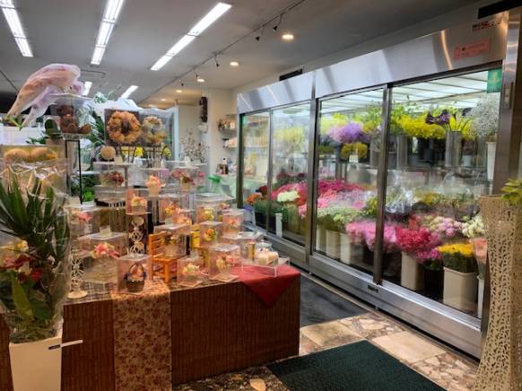 「花徳フローリスト」　（長崎県佐世保市）の花屋店舗写真2